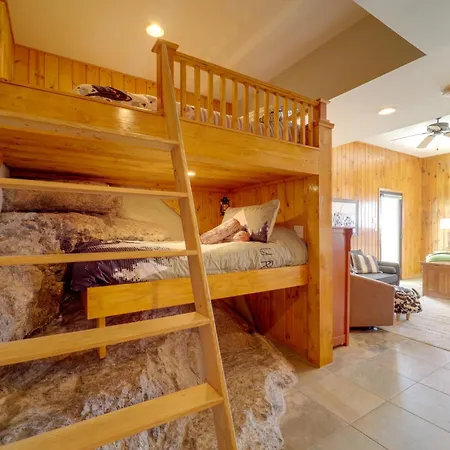 Sky Barn Retreat In Beech Mountain With Views And Deck Villa